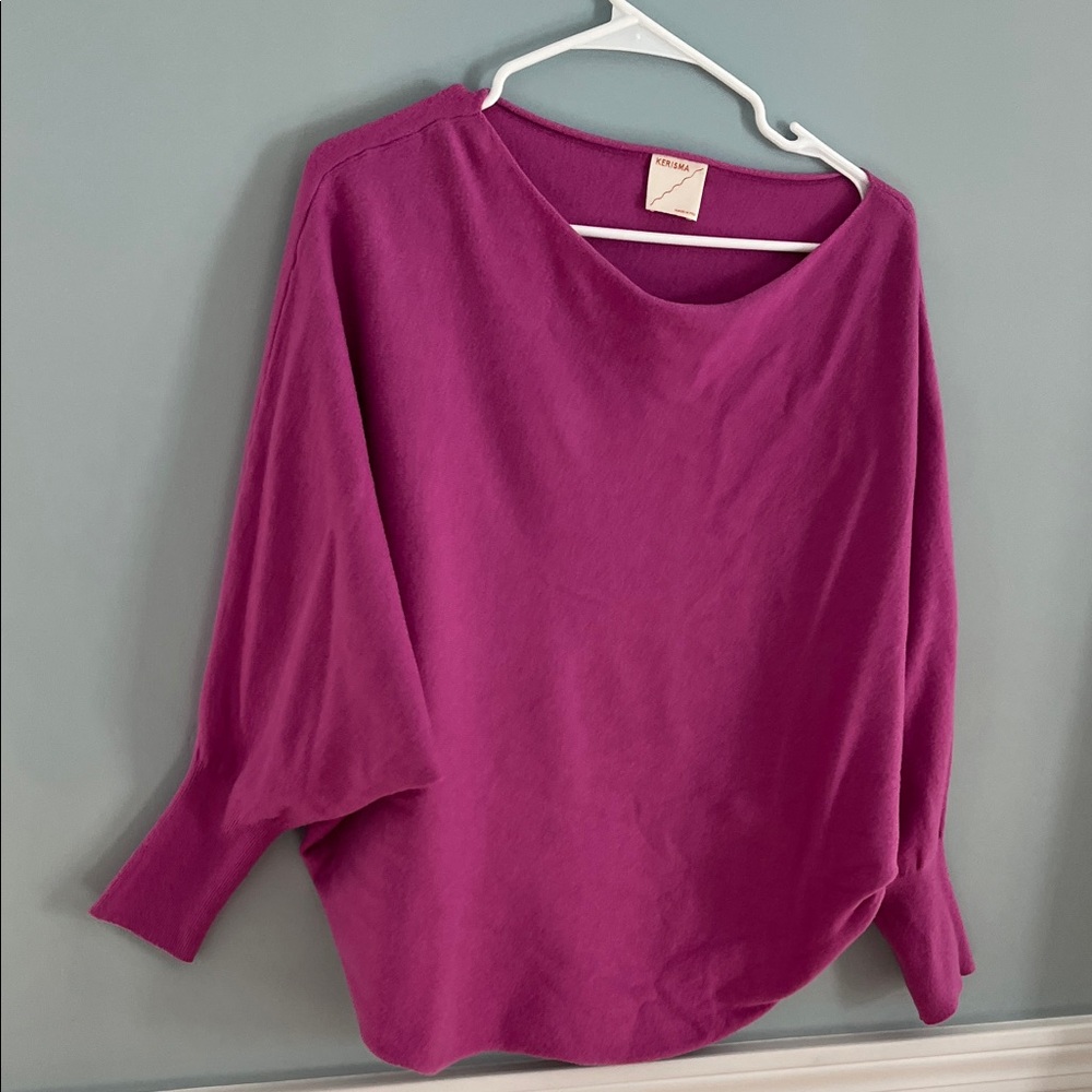 Beautiful Magenta Women's sweater. Size M/L